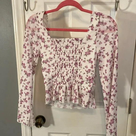 Kirious White Cream Ruched Bell Sleeve Blouse Size M - Picture 3 of 3